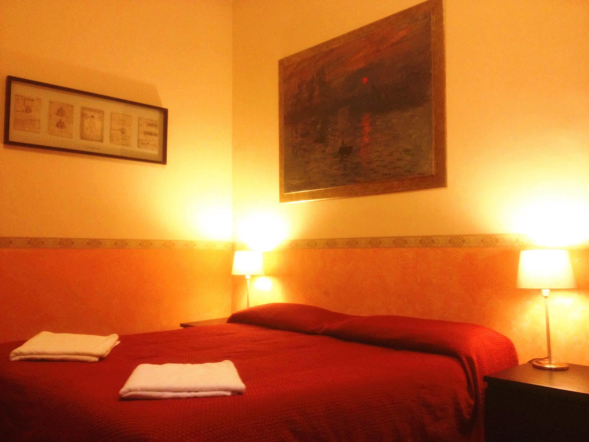 Claudia House Roma Termini Bed & Breakfast Ngoại thất bức ảnh